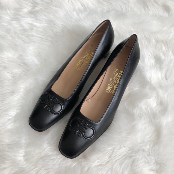 Salvatore Ferragamo Shoes - Salvatore Ferragamo Vintage Block Heel Pump Sz 10